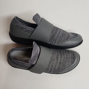 Alegria gray traq Loafers Slip-On velcro comfort sz 41/8M/9.5W walking shoes